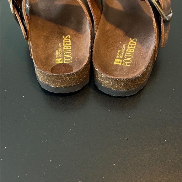 White Mountain Brown Leather Footbeds sandals - Picture 4 of 5